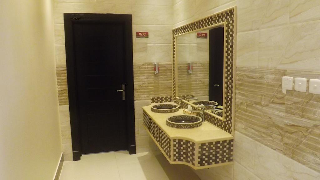 Baron Palace - Almasif Hotel Apartments Riadh Zimmer foto