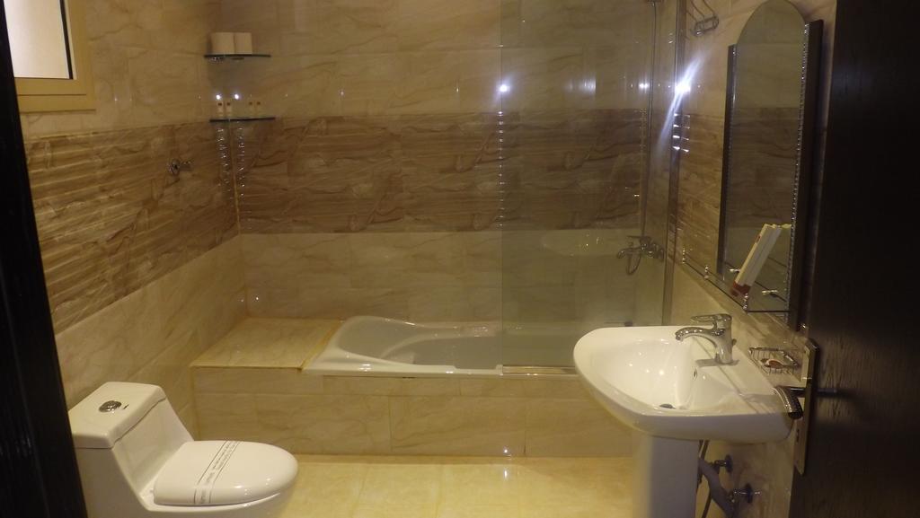 Baron Palace - Almasif Hotel Apartments Riadh Zimmer foto