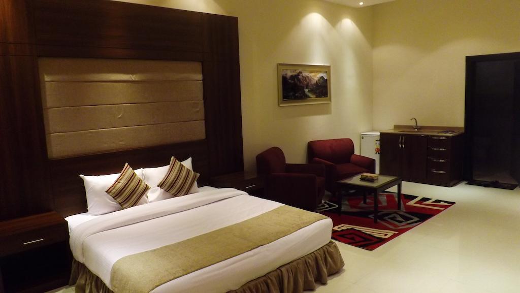 Baron Palace - Almasif Hotel Apartments Riadh Zimmer foto