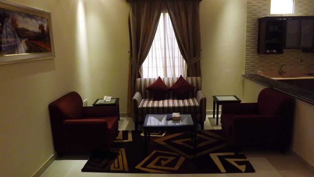 Baron Palace - Almasif Hotel Apartments Riadh Zimmer foto