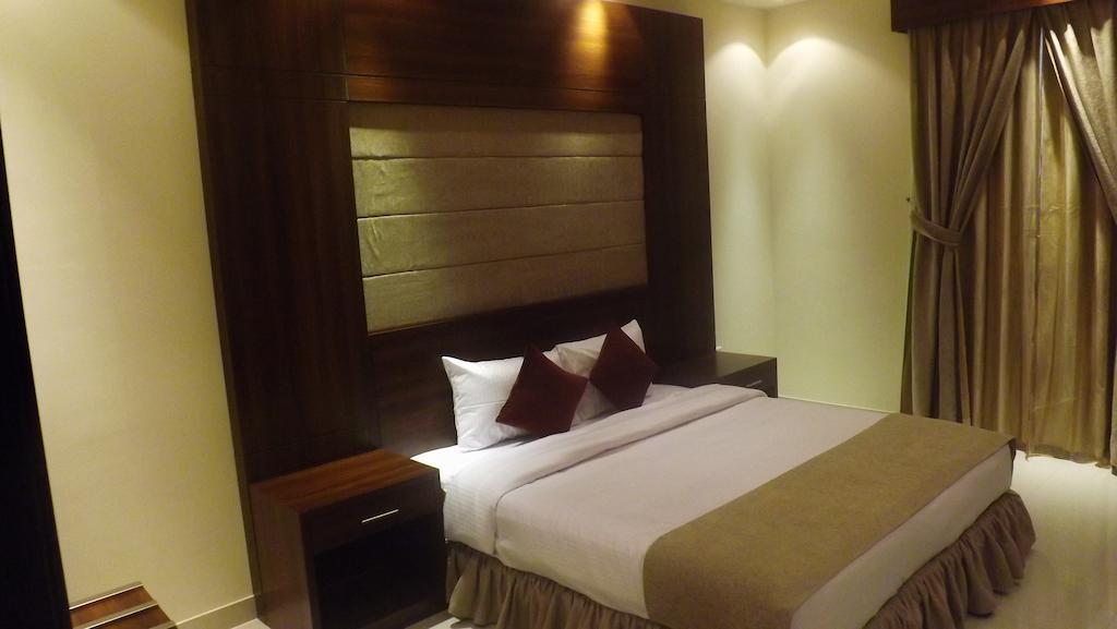 Baron Palace - Almasif Hotel Apartments Riadh Zimmer foto