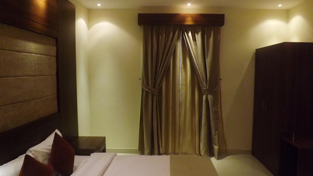 Baron Palace - Almasif Hotel Apartments Riadh Zimmer foto