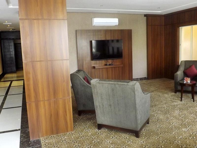 Baron Palace - Almasif Hotel Apartments Riadh Exterior foto