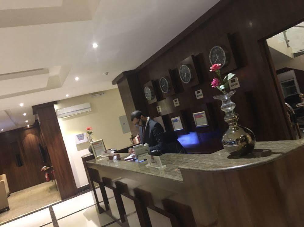 Baron Palace - Almasif Hotel Apartments Riadh Exterior foto